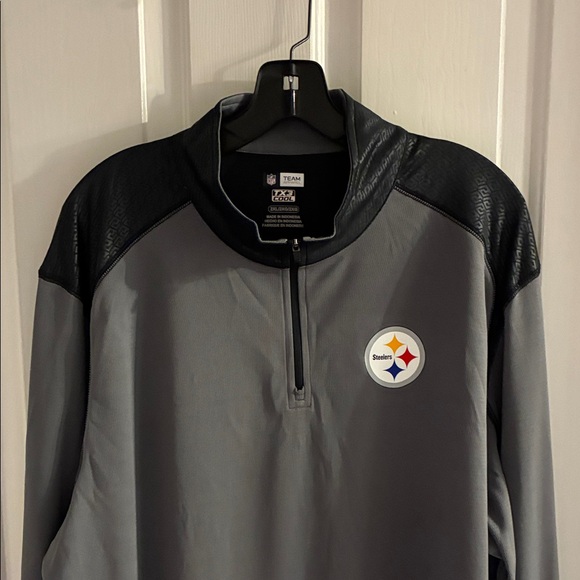 NFL Team 🥳HP🥳Apparel TX3 Cool Steelers Gray Long Sleeve Pullover with Logo - Picture 2 of 7